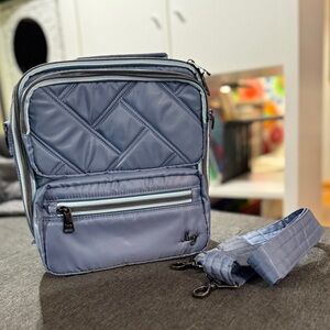 Lug Wrangler Crossbody | Dusty Blue with Light Blue Stripe Details